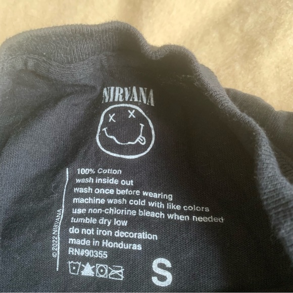 Nirvana smiley tee, small - Picture 2 of 4